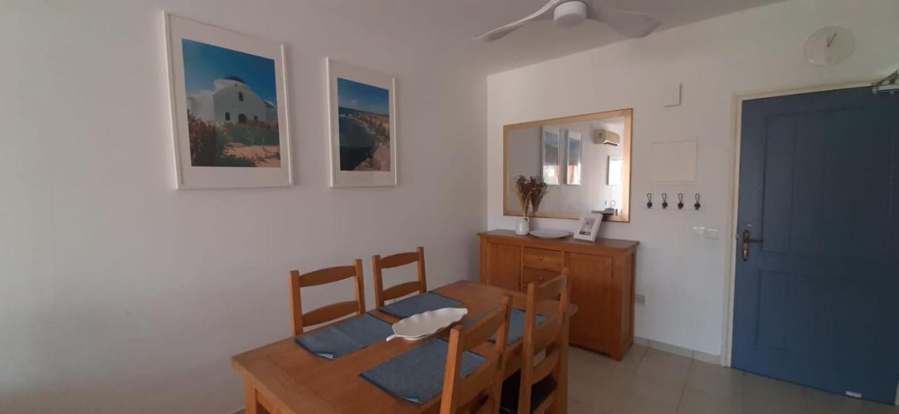 Limnaria Gardens - Superb Modern 1 Bed Apartment With Pool Views بافوس المظهر الخارجي الصورة