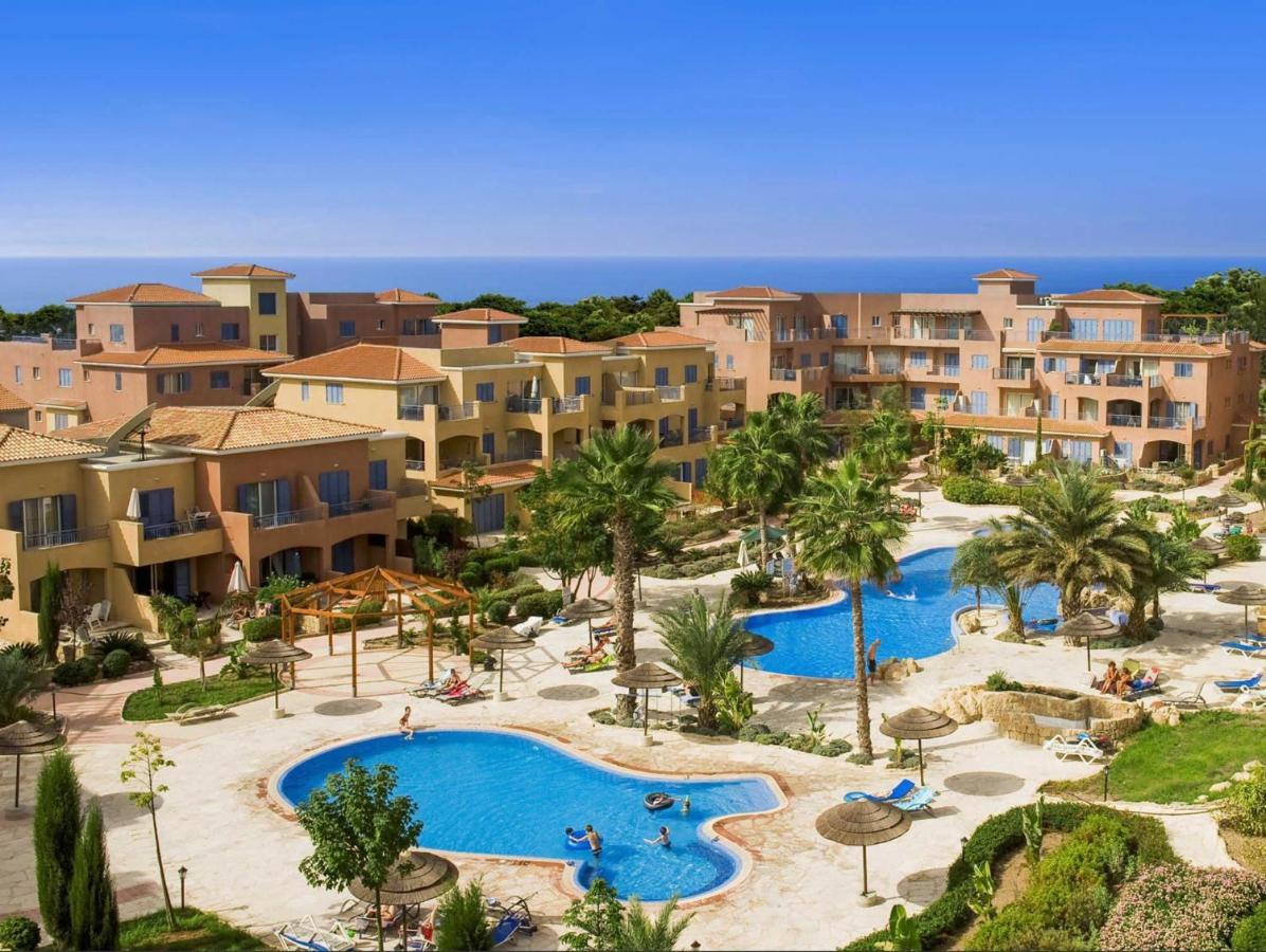 Limnaria Gardens - Superb Modern 1 Bed Apartment With Pool Views بافوس المظهر الخارجي الصورة